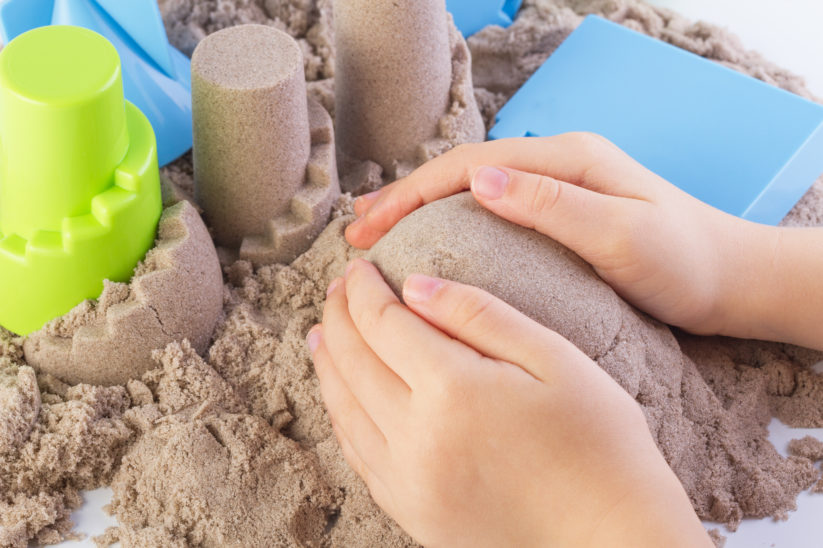 Kinetic Sand: Was ist das? Und wie macht man ihn selbst?