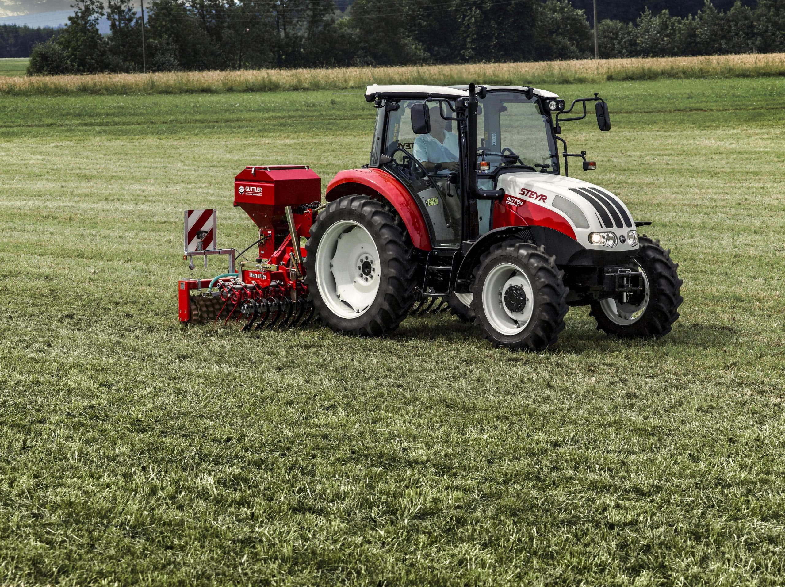 Steyr ergänzt Kompakt S um 75 PS Traktor 