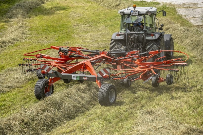 Der Kuhn Zweikreiselschwader GA 7631 hat sich im LANDWIRT Praxistest auch in Hanglagen gut bewährt.