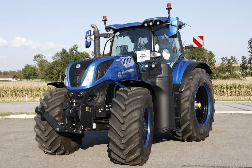 Der erste New Holland T7.270 Methan Power CNG-Traktor für den Praxiseinsatz.